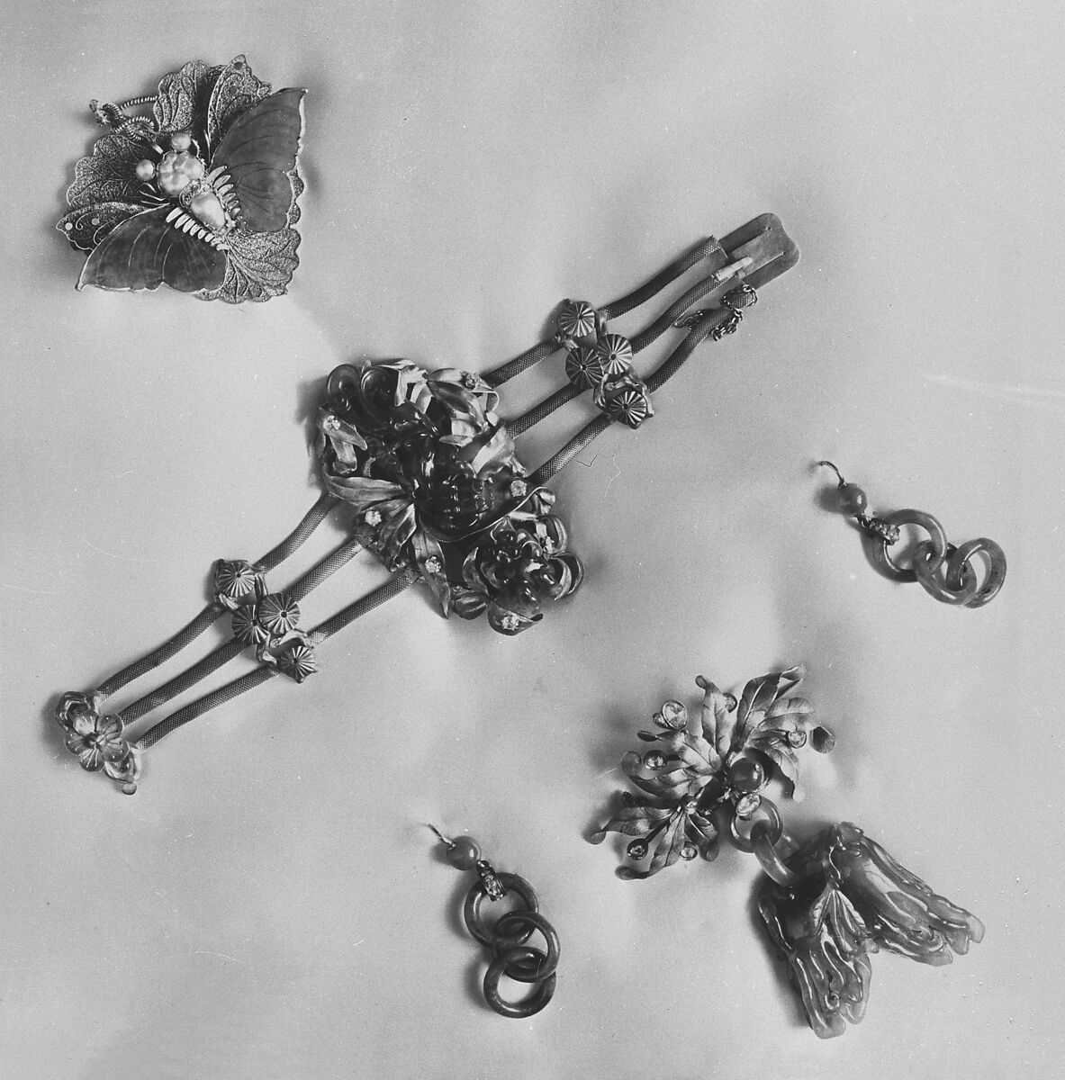 Qing Dynasty Jadeite Jewelry Set